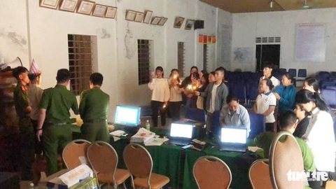 Thiếu niên 14 tuổi đi làm căn cước công dân nhận điều bất ngờ lúc 0h1 phút - Ảnh 3. Thiếu niên 14 tuổi đi làm căn cước công dân nhận điều bất ngờ lúc 0h1 phút - Ảnh 3.