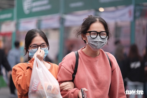 4 giờ sáng í ới gọi nhau dậy đi nghe tư vấn tuyển sinh - Ảnh 6. 4 giờ sáng í ới gọi nhau dậy đi nghe tư vấn tuyển sinh - Ảnh 6.