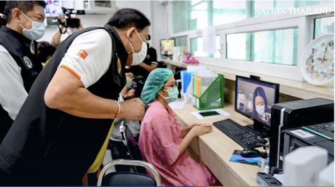Lo vỡ trận y tế, Bangkok gấp rút xây nhiều bệnh viện dã chiến - Ảnh 3. Lo vỡ trận y tế, Bangkok gấp rút xây nhiều bệnh viện dã chiến - Ảnh 3.