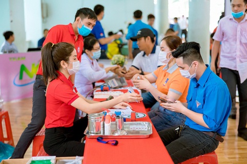 Xây dựng văn hóa, toàn ngành Dầu khí hiến máu tình nguyện - Ảnh 2. Xây dựng văn hóa, toàn ngành Dầu khí hiến máu tình nguyện - Ảnh 2.