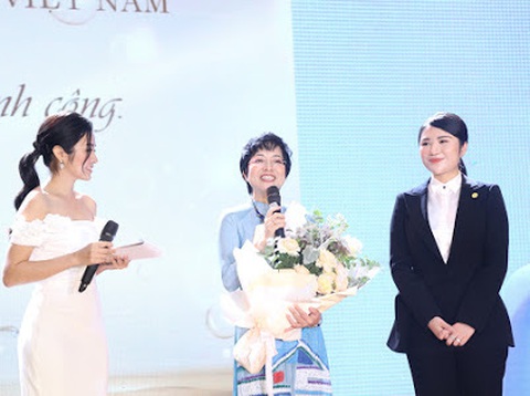 Thị trường đầy kem trộn, mỹ phẩm nhái, nâng tầm mỹ phẩm Việt bằng cách nào? - Ảnh 1. Thị trường đầy kem trộn, mỹ phẩm nhái, nâng tầm mỹ phẩm Việt bằng cách nào? - Ảnh 1.