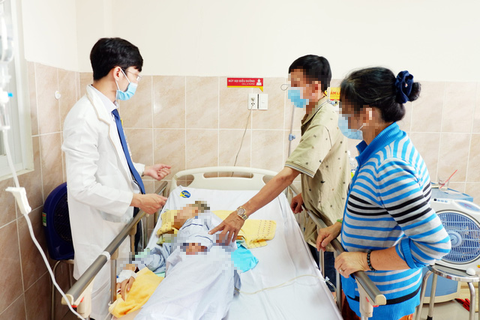 Nữ sinh lớp 12 bất ngờ đột quỵ sau đi học về - Ảnh 1. Nữ sinh lớp 12 bất ngờ đột quỵ sau đi học về - Ảnh 1.