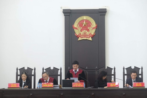 Cựu chủ tịch Công ty Thép Việt Nam: Không tẩu tán tài sản, mà để sau này có người hương khói - Ảnh 2. Cựu chủ tịch Công ty Thép Việt Nam: Không tẩu tán tài sản, mà để sau này có người hương khói - Ảnh 2.