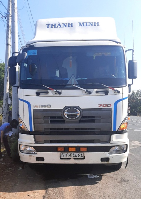 Xe kéo rơmoóc tông chết người rồi bỏ chạy khỏi hiện trường 60km - Ảnh 1. Xe kéo rơmoóc tông chết người rồi bỏ chạy khỏi hiện trường 60km - Ảnh 1.
