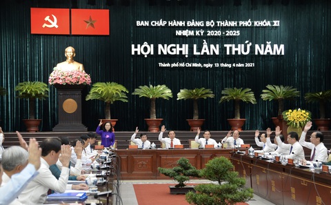 Bí thư Nguyễn Văn Nên cảnh báo người dân không nên che giấu người nhập cảnh trái phép - Ảnh 1. Bí thư Nguyễn Văn Nên cảnh báo người dân không nên che giấu người nhập cảnh trái phép - Ảnh 1.