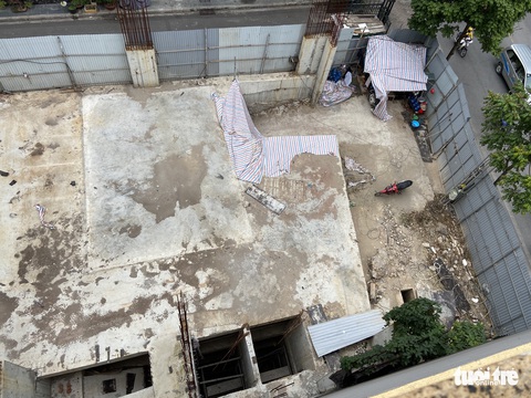 Vụ nhà phố 4 tầng hầm: Hơn 6 tháng qua Hà Nội vẫn chưa trả lời dân - Ảnh 2. Vụ nhà phố 4 tầng hầm: Hơn 6 tháng qua Hà Nội vẫn chưa trả lời dân - Ảnh 2.