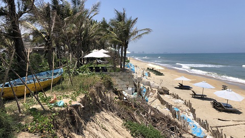Bờ biển Hội An về lại với dân - Ảnh 1. Bờ biển Hội An về lại với dân - Ảnh 1.