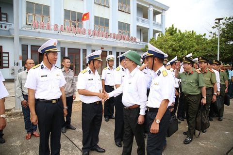 Đề nghị cho Trường Sa bầu cử sớm hơn đất liền 1 tuần - Ảnh 1. Đề nghị cho Trường Sa bầu cử sớm hơn đất liền 1 tuần - Ảnh 1.