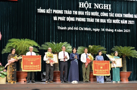 Bí thư Nguyễn Văn Nên: Kịp thời tôn vinh những tấm gương người tốt trên mạng - Ảnh 1. Bí thư Nguyễn Văn Nên: Kịp thời tôn vinh những tấm gương người tốt trên mạng - Ảnh 1.