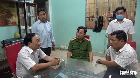 Khởi tố giám đốc bệnh viện khu vực Cai Lậy liên quan vụ giết người - Ảnh 1. Khởi tố giám đốc bệnh viện khu vực Cai Lậy liên quan vụ giết người - Ảnh 1.