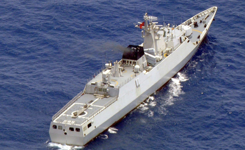 Thêm 136 tàu Trung Quốc xuất hiện gần đá Ga Ven, Philippines tố là tàu dân quân biển - Ảnh 3. Thêm 136 tàu Trung Quốc xuất hiện gần đá Ga Ven, Philippines tố là tàu dân quân biển - Ảnh 3.