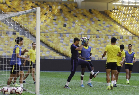 Tuyển Malaysia xin được tiêm vắc xin COVID-19 trước khi đá vòng loại World Cup 2022 - Ảnh 1. Tuyển Malaysia xin được tiêm vắc xin COVID-19 trước khi đá vòng loại World Cup 2022 - Ảnh 1.