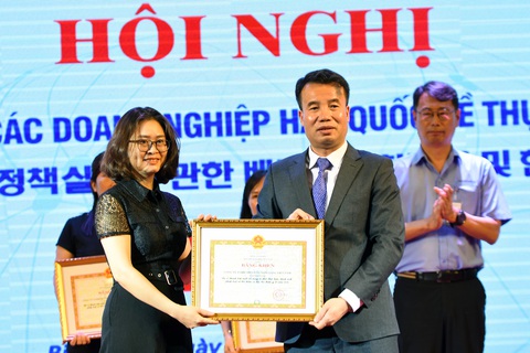 Rào cản ngôn ngữ làm khó người nước ngoài khám chữa bệnh BHYT - Ảnh 4. Rào cản ngôn ngữ làm khó người nước ngoài khám chữa bệnh BHYT - Ảnh 4.