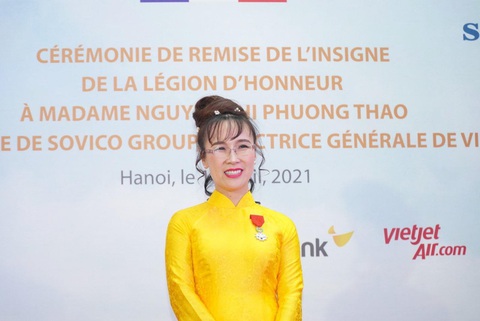 Doanh nhân Nguyễn Thị Phương Thảo nhận Huân chương Bắc đẩu bội tinh - Ảnh 3. Doanh nhân Nguyễn Thị Phương Thảo nhận Huân chương Bắc đẩu bội tinh - Ảnh 3.