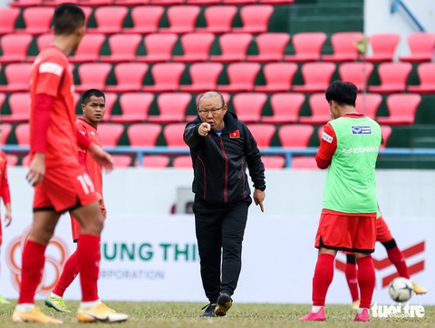 Tuyển Việt Nam chốt địa điểm tập huấn, đá giao hữu với CLB Bình Định trước khi sang UAE - Ảnh 2. Tuyển Việt Nam chốt địa điểm tập huấn, đá giao hữu với CLB Bình Định trước khi sang UAE - Ảnh 2.