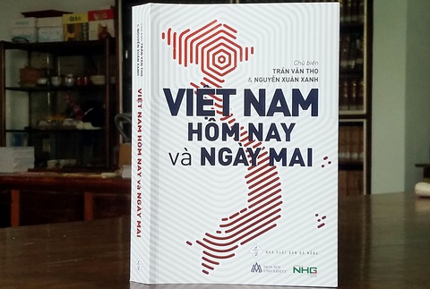 Các trí thức góp tiếng nói mong Việt Nam phát triển - Ảnh 1. Các trí thức góp tiếng nói mong Việt Nam phát triển - Ảnh 1.
