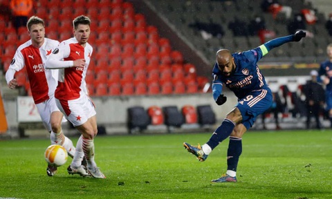 Manchester United, Arsenal vào bán kết Europa League - Ảnh 3. Manchester United, Arsenal vào bán kết Europa League - Ảnh 3.