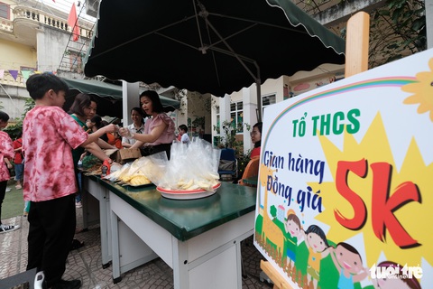 Ngày vui của những đứa trẻ ăn mừng trong im lặng - Ảnh 9. Ngày vui của những đứa trẻ ăn mừng trong im lặng - Ảnh 9.