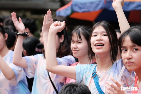 Ngày vui của những đứa trẻ ăn mừng trong im lặng - Ảnh 8. Ngày vui của những đứa trẻ ăn mừng trong im lặng - Ảnh 8.