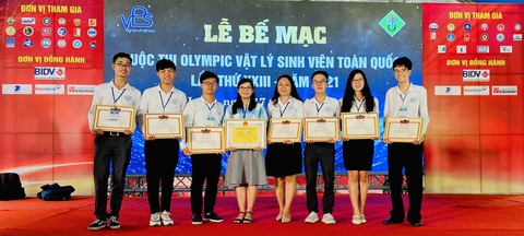 ĐH Sư phạm TP.HCM nhất toàn đoàn Olympic vật lý sinh viên - Ảnh 1. ĐH Sư phạm TP.HCM nhất toàn đoàn Olympic vật lý sinh viên - Ảnh 1.
