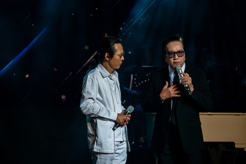 ‘Xa vắng tiếng dương cầm’ tưởng nhớ 5 năm xa nhạc sĩ Nguyễn Ánh 9 - Ảnh 7. ‘Xa vắng tiếng dương cầm’ tưởng nhớ 5 năm xa nhạc sĩ Nguyễn Ánh 9 - Ảnh 7.