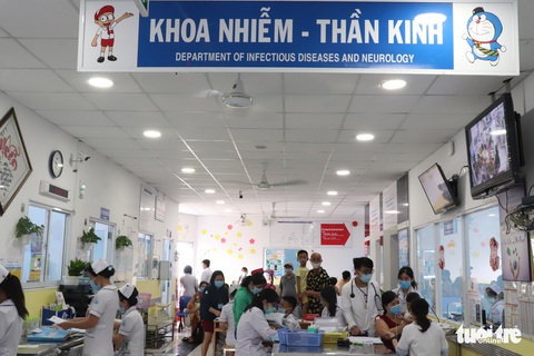 Vì sao TP.HCM tăng số ca bệnh tay chân miệng độ nặng? - Ảnh 1. Vì sao TP.HCM tăng số ca bệnh tay chân miệng độ nặng? - Ảnh 1.