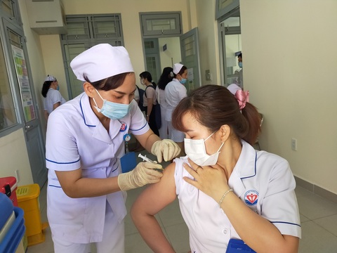 Chiều 18-4: Việt Nam thêm 3 ca nhập cảnh mắc COVID-19 - Ảnh 1. Chiều 18-4: Việt Nam thêm 3 ca nhập cảnh mắc COVID-19 - Ảnh 1.