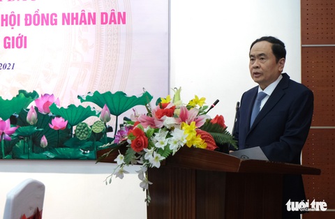 Đại biểu Quốc hội cần hiền hòa bình dị khi gặp dân - Ảnh 1. Đại biểu Quốc hội cần hiền hòa bình dị khi gặp dân - Ảnh 1.