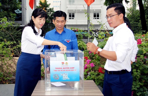 Người khó ít giúp người khó nhiều - Ảnh 1. Người khó ít giúp người khó nhiều - Ảnh 1.