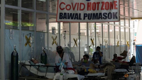 Bệnh viện Philippines căng thẳng, nhiều bệnh nhân COVID-19 không có giường - Ảnh 1. Bệnh viện Philippines căng thẳng, nhiều bệnh nhân COVID-19 không có giường - Ảnh 1.