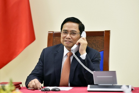 Thủ tướng Phạm Minh Chính mời Thủ tướng Singapore Lý Hiển Long thăm Việt Nam - Ảnh 1. Thủ tướng Phạm Minh Chính mời Thủ tướng Singapore Lý Hiển Long thăm Việt Nam - Ảnh 1.