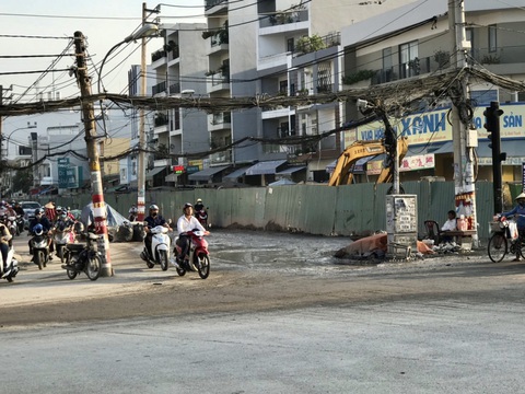 TP.HCM tạm ngưng đào đường dịp bầu cử - Ảnh 1. TP.HCM tạm ngưng đào đường dịp bầu cử - Ảnh 1.