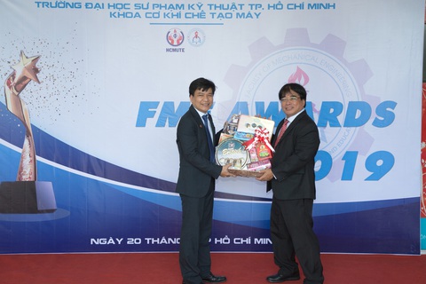Trường ĐH Sư phạm kỹ thuật TP.HCM chọn ông Nguyễn Trường Thịnh làm hiệu trưởng - Ảnh 1. Trường ĐH Sư phạm kỹ thuật TP.HCM chọn ông Nguyễn Trường Thịnh làm hiệu trưởng - Ảnh 1.