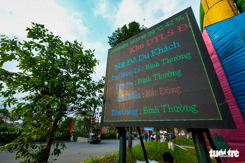 Trước ngày giỗ Tổ Hùng Vương, con dân Việt bắt đầu đổ về đền Hùng, Phú Thọ - Ảnh 10. Trước ngày giỗ Tổ Hùng Vương, con dân Việt bắt đầu đổ về đền Hùng, Phú Thọ - Ảnh 10.