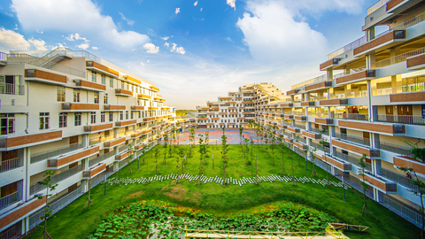 Trải nghiệm môi trường quốc tế ngay tại sân nhà với Đại học FPT - Ảnh 1. Trải nghiệm môi trường quốc tế ngay tại sân nhà với Đại học FPT - Ảnh 1.