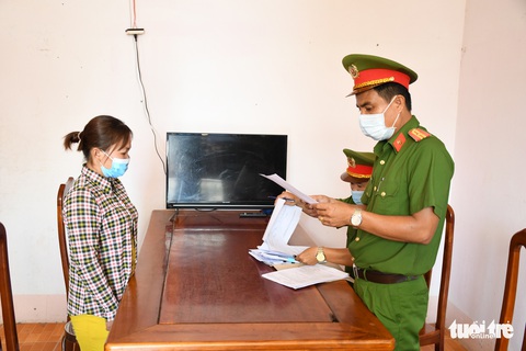 Khởi tố vợ chồng lừa đảo chiếm đoạt tài sản hơn 4 tỉ đồng - Ảnh 2. Khởi tố vợ chồng lừa đảo chiếm đoạt tài sản hơn 4 tỉ đồng - Ảnh 2.
