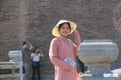 Nắng nóng, nghỉ lễ ngắn, người Đà Nẵng, Huế chọn điểm vui chơi đơn giản - Ảnh 4. Nắng nóng, nghỉ lễ ngắn, người Đà Nẵng, Huế chọn điểm vui chơi đơn giản - Ảnh 4.