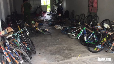 Tạm giữ 39 xe đạp mang nhãn hiệu nổi tiếng nghi nhập lậu - Ảnh 1. Tạm giữ 39 xe đạp mang nhãn hiệu nổi tiếng nghi nhập lậu - Ảnh 1.