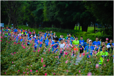 Chạy marathon trên cung đường ngập sắc xanh ở đô thị Ecopark - Ảnh 6. Chạy marathon trên cung đường ngập sắc xanh ở đô thị Ecopark - Ảnh 6.