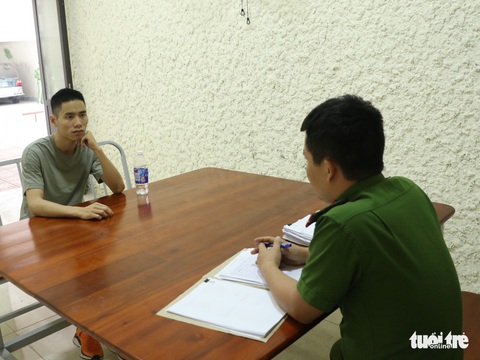 Bắt đường dây lừa hàng ngàn người bán hàng online, chiếm hàng trăm tỉ đồng - Ảnh 2. Bắt đường dây lừa hàng ngàn người bán hàng online, chiếm hàng trăm tỉ đồng - Ảnh 2.