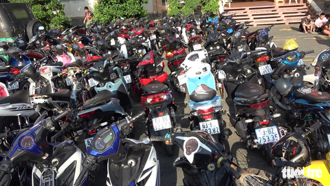 Lần đầu tiên Tiền Giang khởi tố, bắt tạm giam quái xế đua xe trái phép - Ảnh 3. Lần đầu tiên Tiền Giang khởi tố, bắt tạm giam quái xế đua xe trái phép - Ảnh 3.