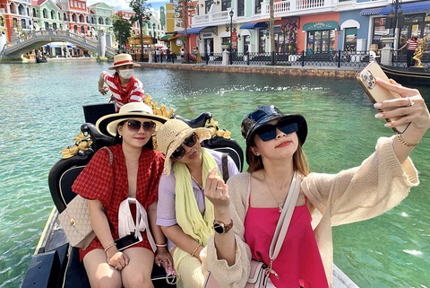 Cùng khai phá tiềm năng tỉ đô của kinh tế đêm - Ảnh 2. Cùng khai phá tiềm năng tỉ đô của kinh tế đêm - Ảnh 2.