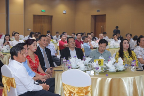 Tỉnh Hòa Bình ra mắt CLB bóng đá đầu tiên vùng Tây Bắc - Ảnh 2. Tỉnh Hòa Bình ra mắt CLB bóng đá đầu tiên vùng Tây Bắc - Ảnh 2.