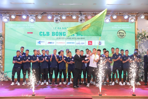 Tỉnh Hòa Bình ra mắt CLB bóng đá đầu tiên vùng Tây Bắc - Ảnh 1. Tỉnh Hòa Bình ra mắt CLB bóng đá đầu tiên vùng Tây Bắc - Ảnh 1.