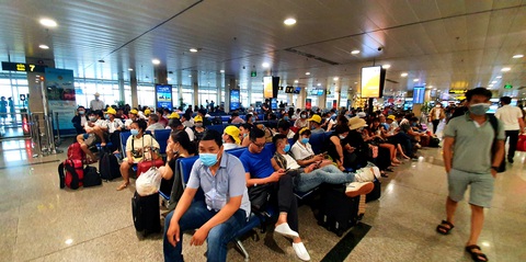 Lãng phí slot ở Tân Sơn Nhất và Nội Bài: Dư 30 slot/ngày? - Ảnh 2. Lãng phí slot ở Tân Sơn Nhất và Nội Bài: Dư 30 slot/ngày? - Ảnh 2.