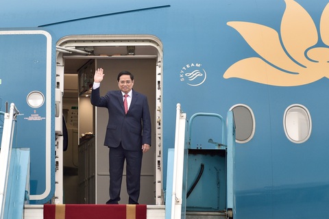 Thủ tướng Phạm Minh Chính tới Indonesia, bắt đầu chuyến công tác nước ngoài đầu tiên - Ảnh 3. Thủ tướng Phạm Minh Chính tới Indonesia, bắt đầu chuyến công tác nước ngoài đầu tiên - Ảnh 3.