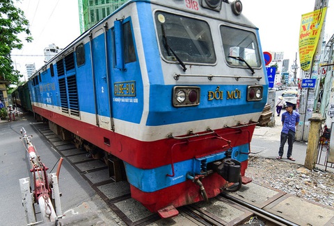 Giao vốn 2.800 tỉ bảo trì cho Tổng công ty Đường sắt là không phù hợp Luật ngân sách - Ảnh 1. Giao vốn 2.800 tỉ bảo trì cho Tổng công ty Đường sắt là không phù hợp Luật ngân sách - Ảnh 1.