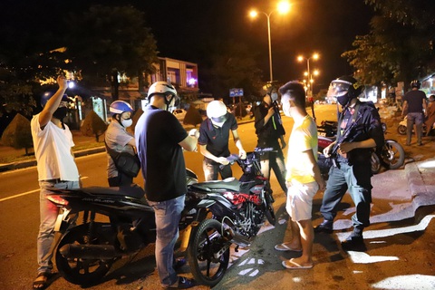 Đua xe trái phép: cần xử như đại án - Ảnh 6. Đua xe trái phép: cần xử như đại án - Ảnh 6.