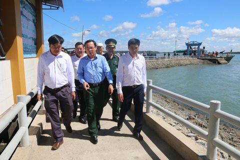 Bí thư Nguyễn Văn Nên thăm Thạnh An trước ngày thành xã đảo - Ảnh 8. Bí thư Nguyễn Văn Nên thăm Thạnh An trước ngày thành xã đảo - Ảnh 8.