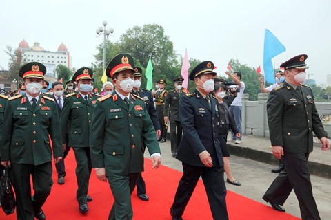 Bộ trưởng Quốc phòng Việt Nam - Trung Quốc hội đàm, nhất trí kiểm soát chặt biên giới - Ảnh 1. Bộ trưởng Quốc phòng Việt Nam - Trung Quốc hội đàm, nhất trí kiểm soát chặt biên giới - Ảnh 1.